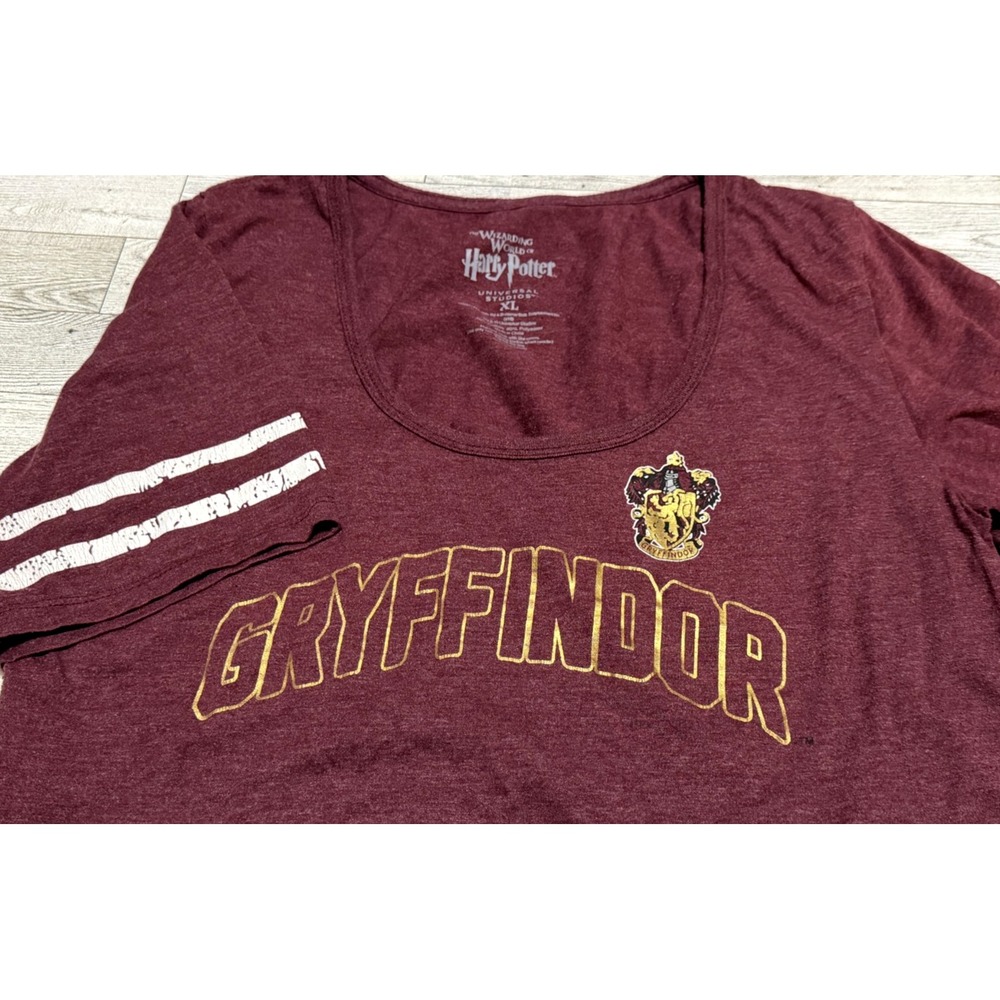 Harry Potter Gryffindor Shirt Womens Burgundy Varsity 07 Universal Studios XL